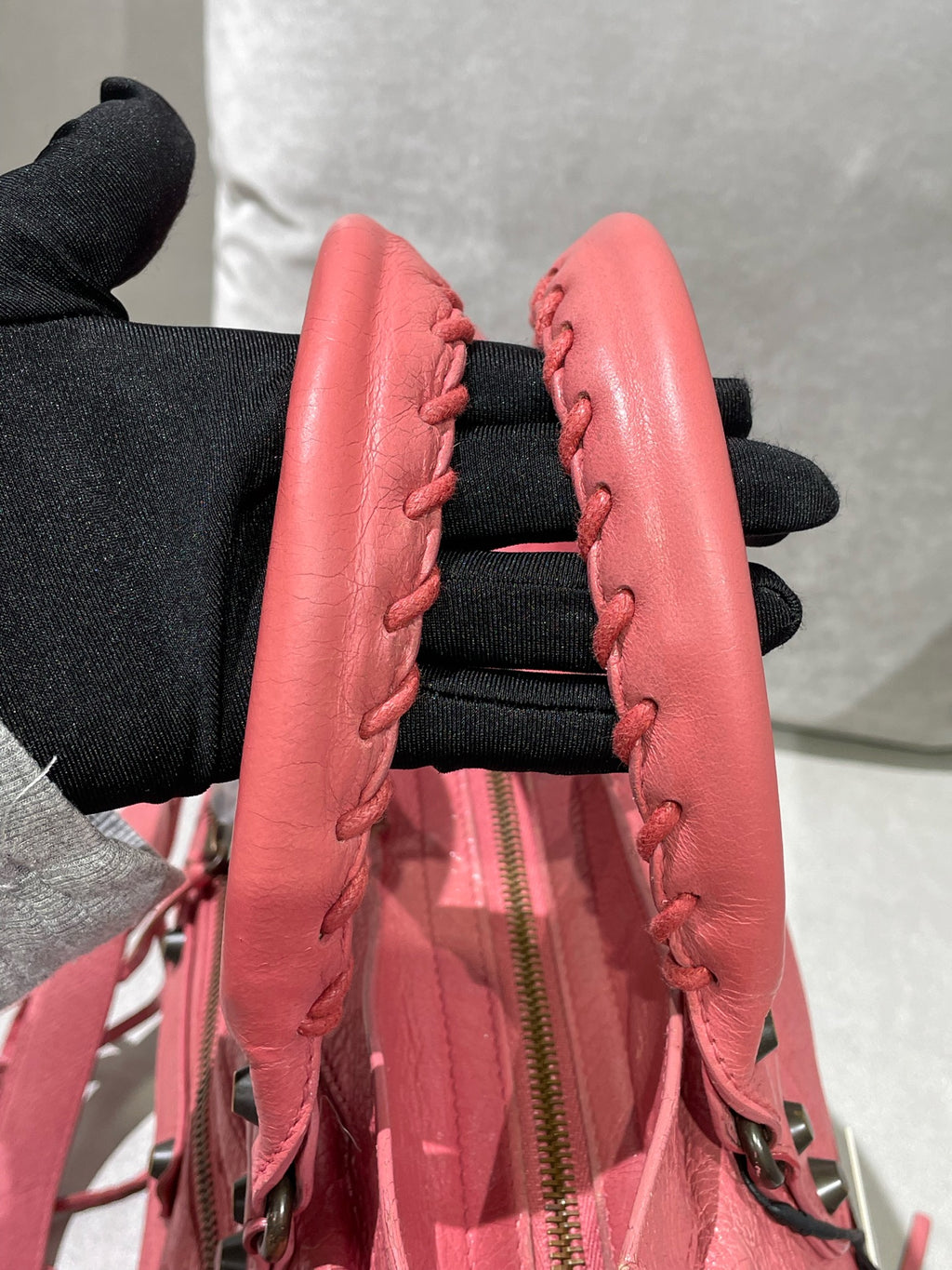 Balenciaga Pink Shoulder Bag 115748-D94JT-6680