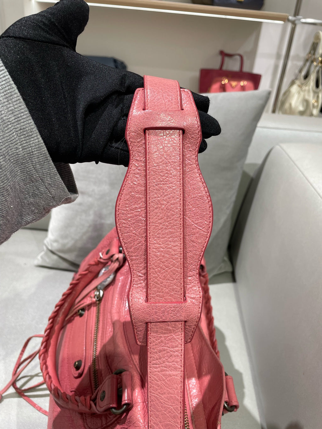Balenciaga Pink Shoulder Bag 115748-D94JT-6680