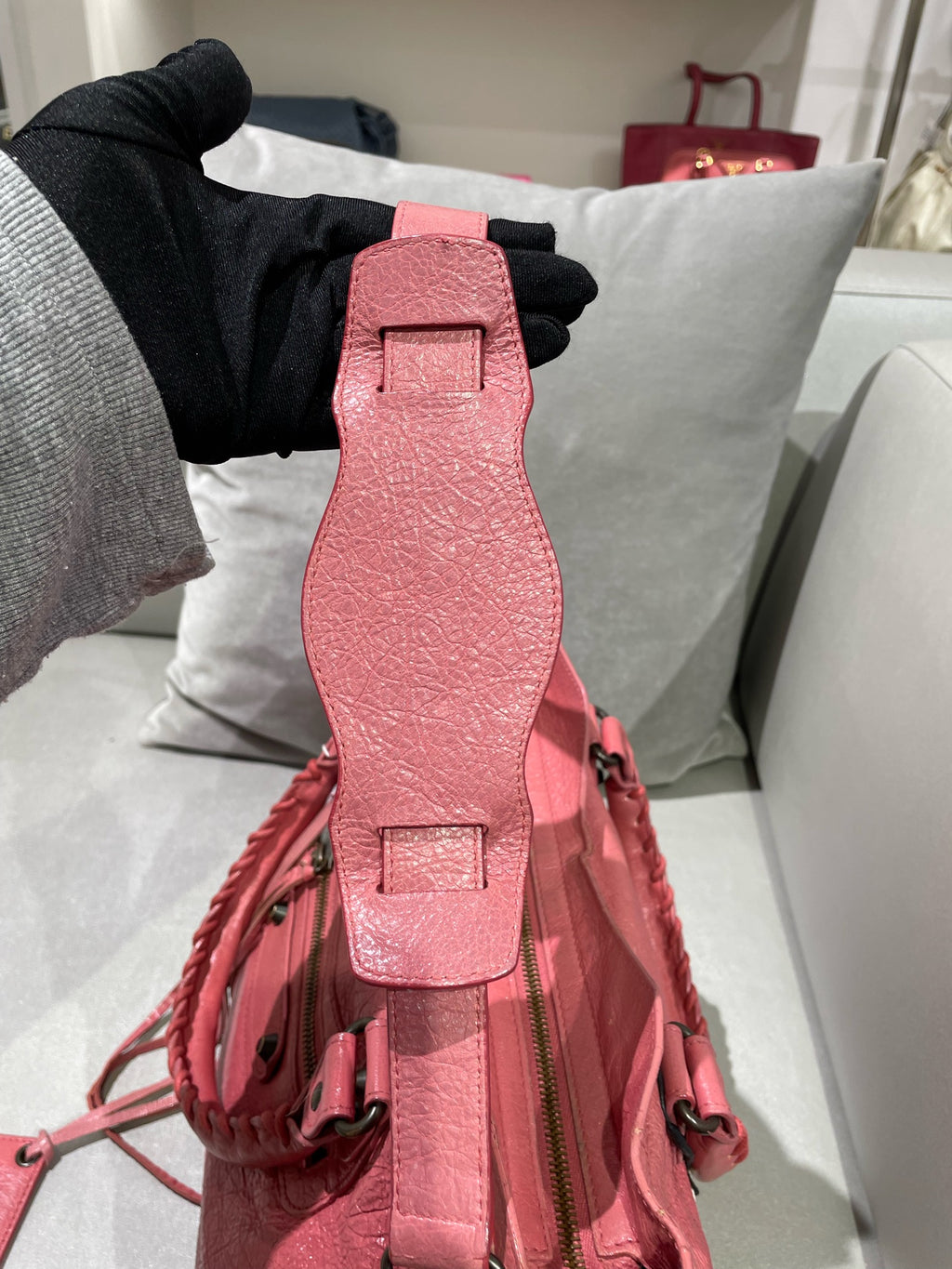 Balenciaga Pink Shoulder Bag 115748-D94JT-6680