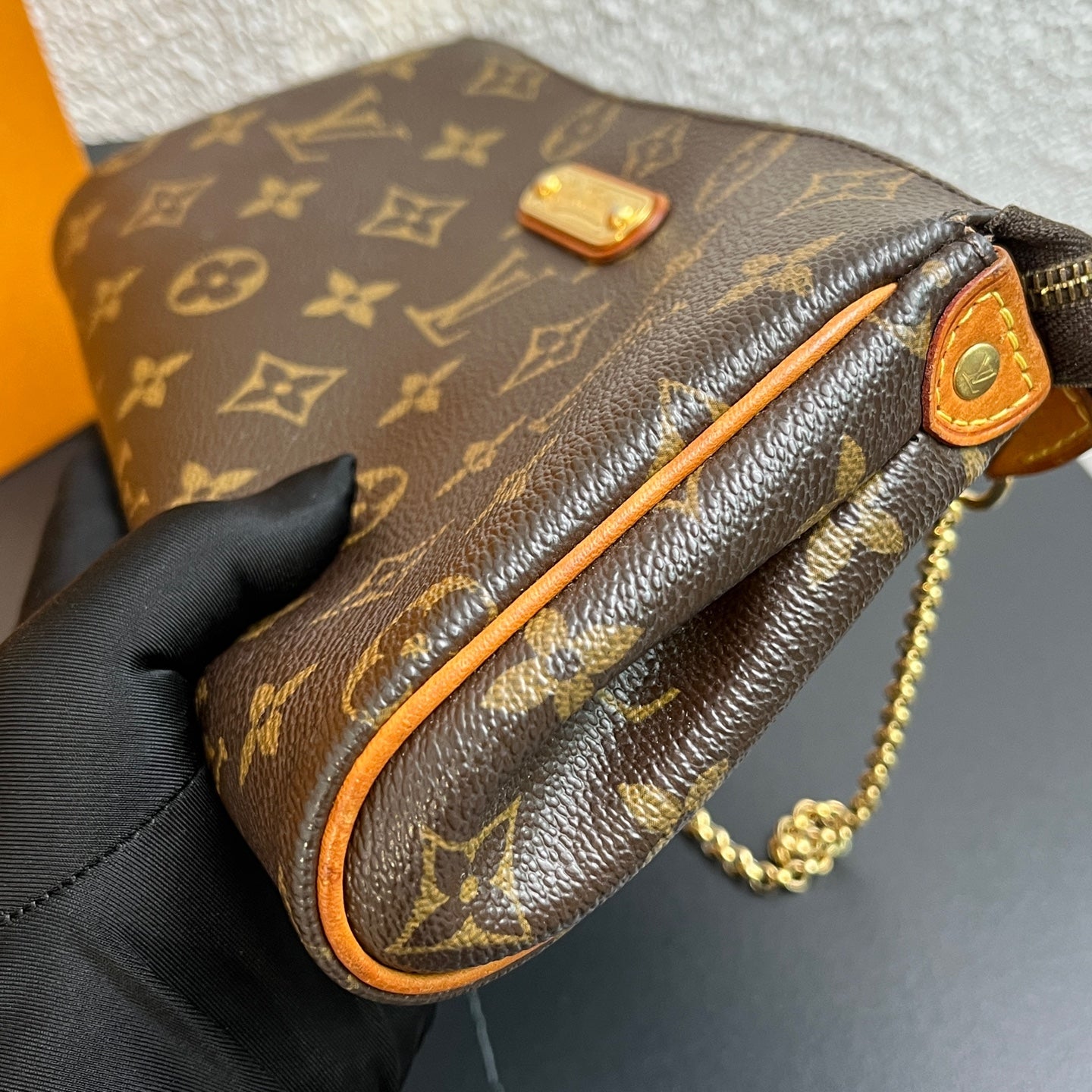 Louis Vuitton Crossbody