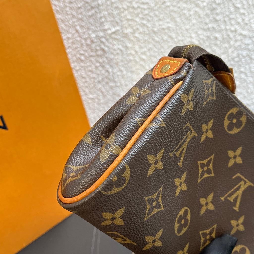 Louis Vuitton Crossbody