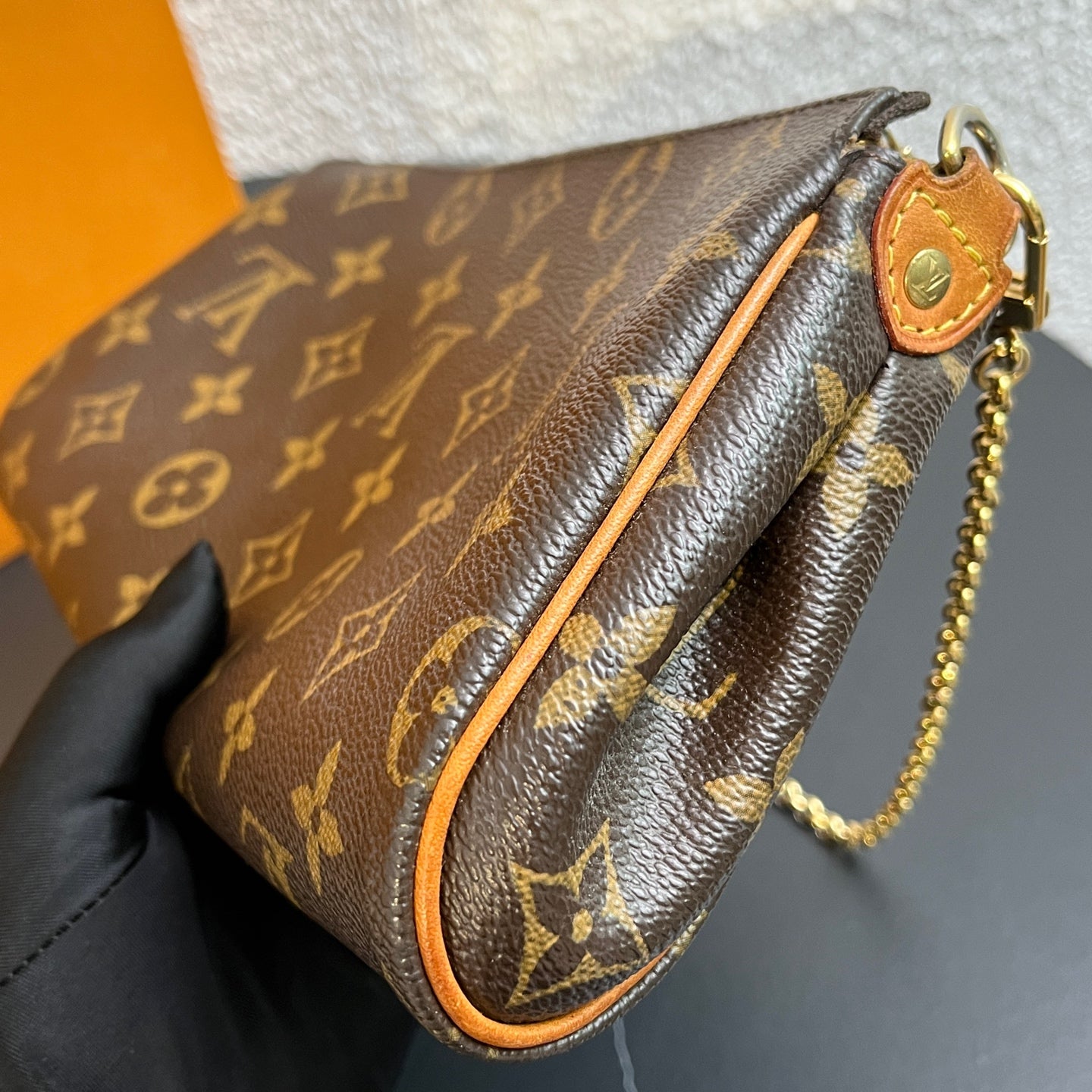 Louis Vuitton Crossbody
