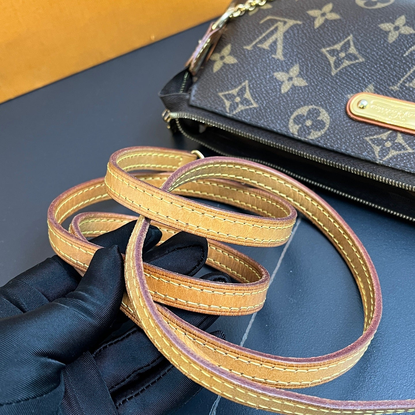 Louis Vuitton Crossbody
