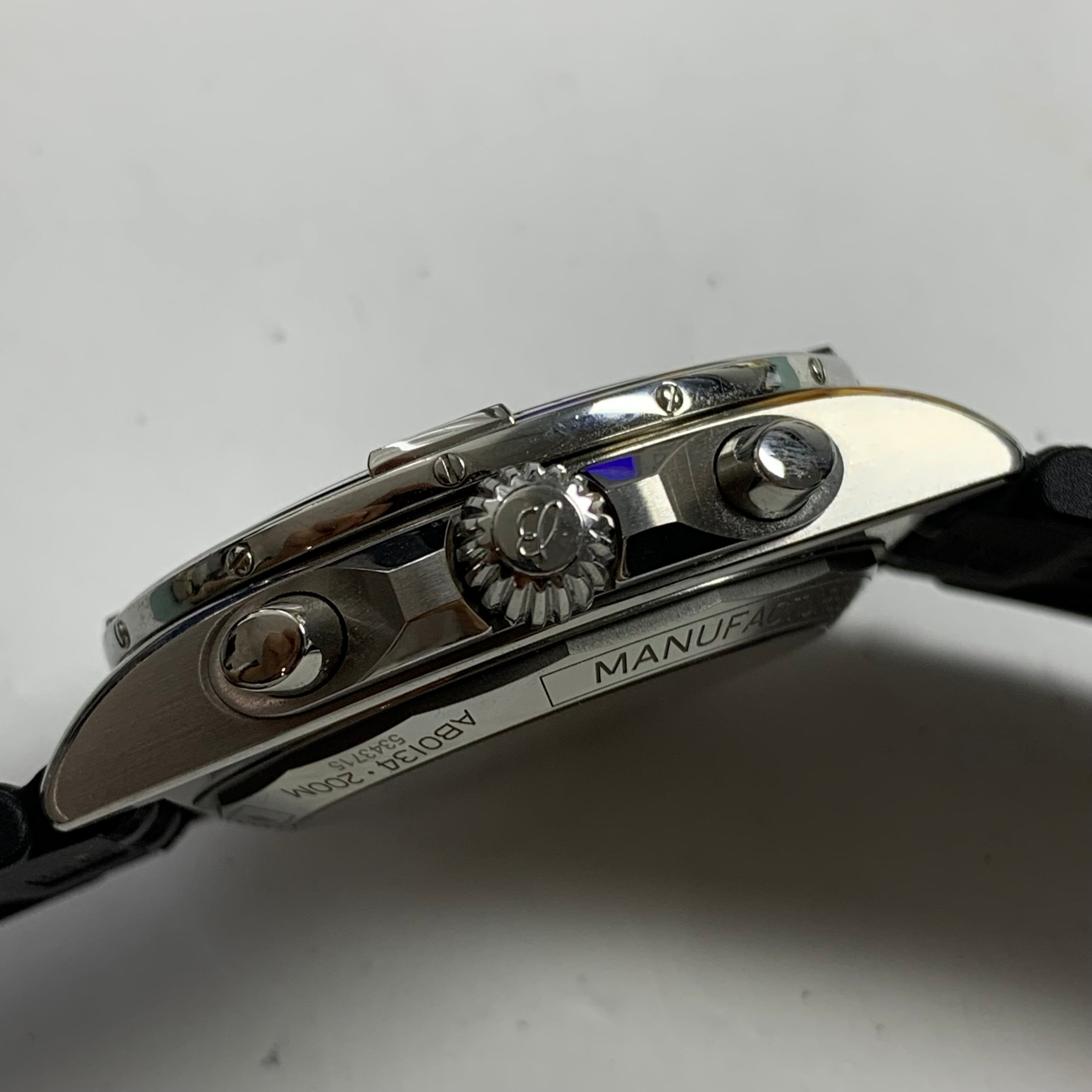 Breitling Chronomat B01 42 mechanical chronograph watch Mechanical watch 42 millimeters AB0134101G1S2
