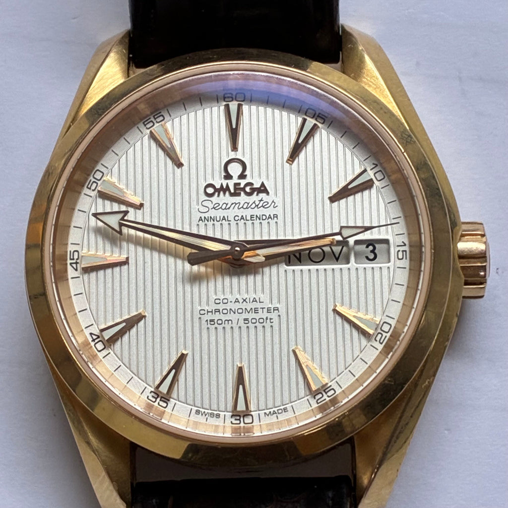 Omega Seahorse 38.5 millimeters 231.53.39.22.02.001