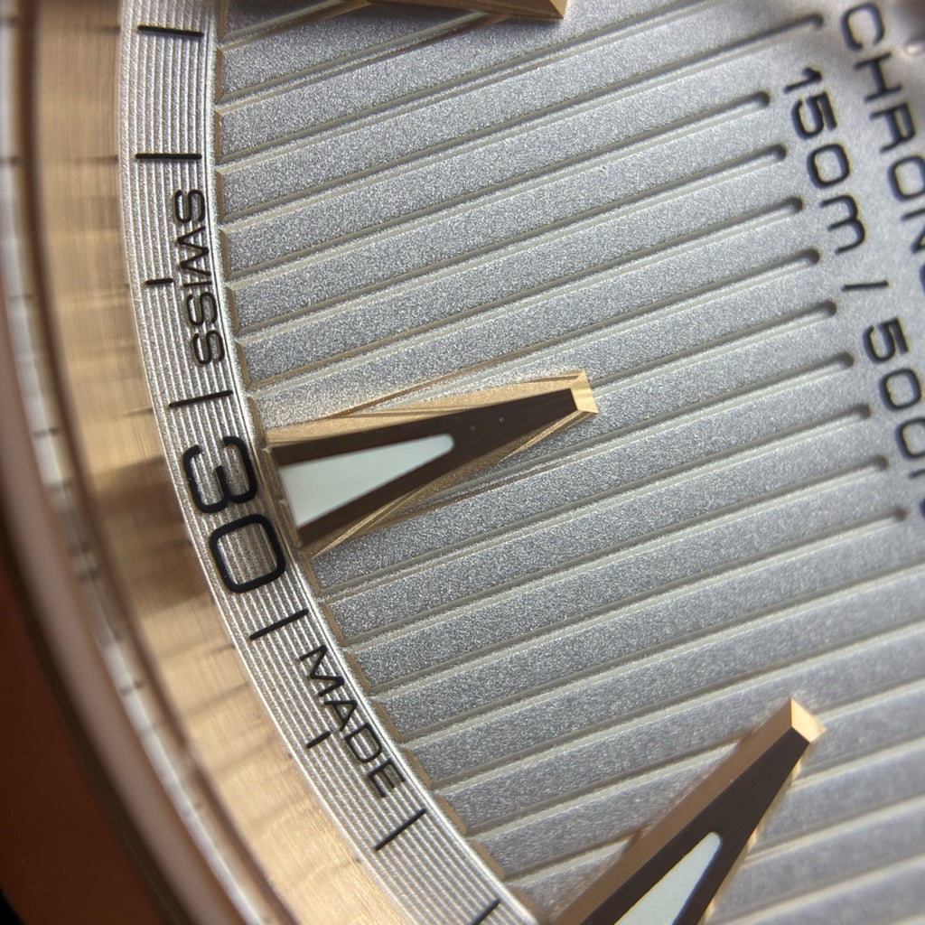 Omega Seahorse 38.5 millimeters 231.53.39.22.02.001