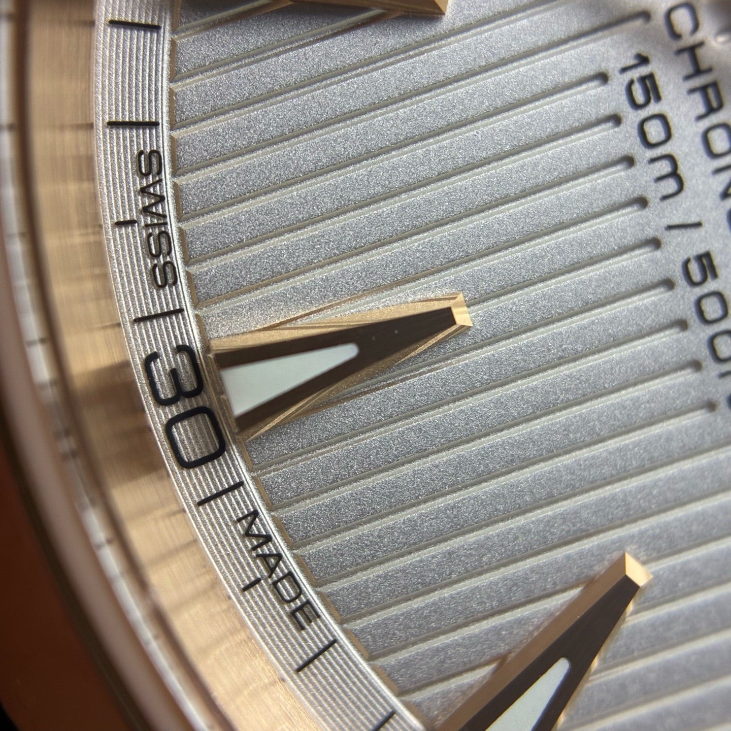 Omega Seahorse 38.5 millimeters 231.53.39.22.02.001