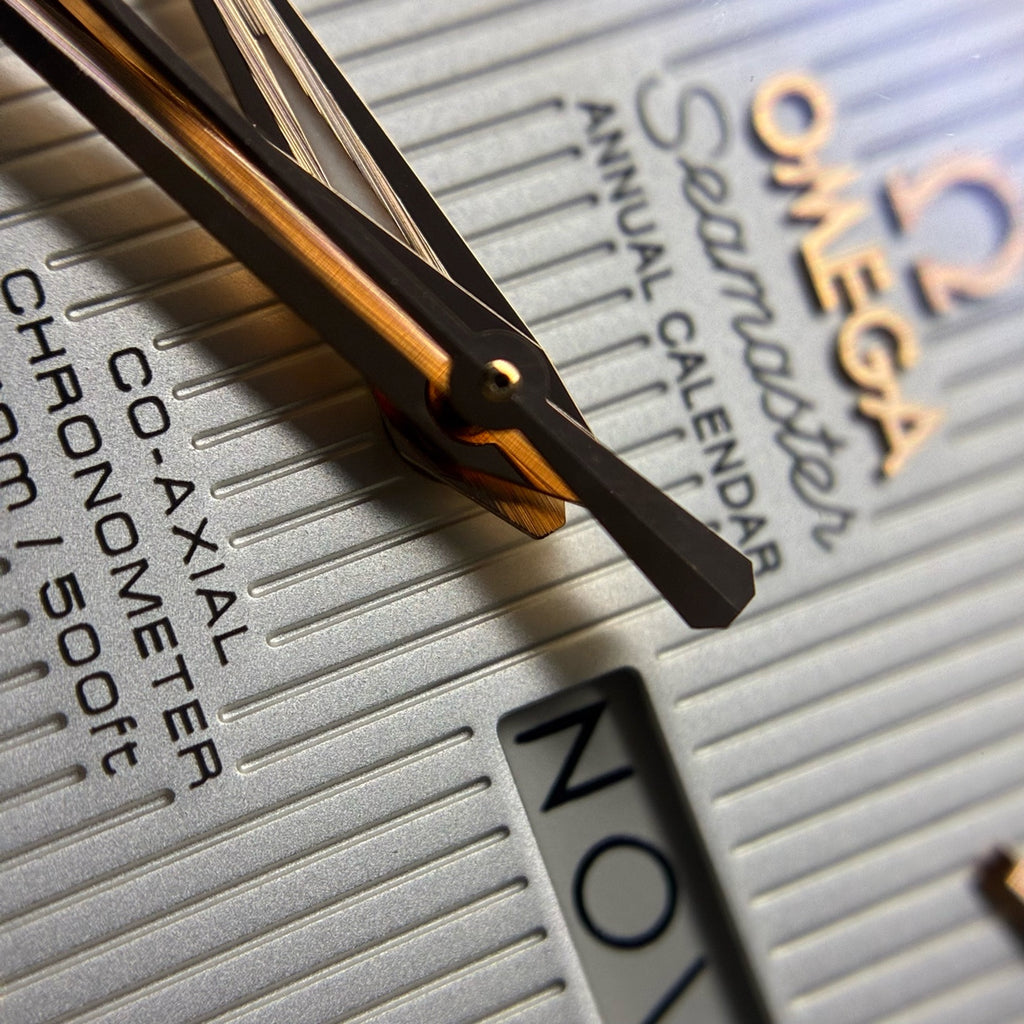 Omega Seahorse 38.5 millimeters 231.53.39.22.02.001