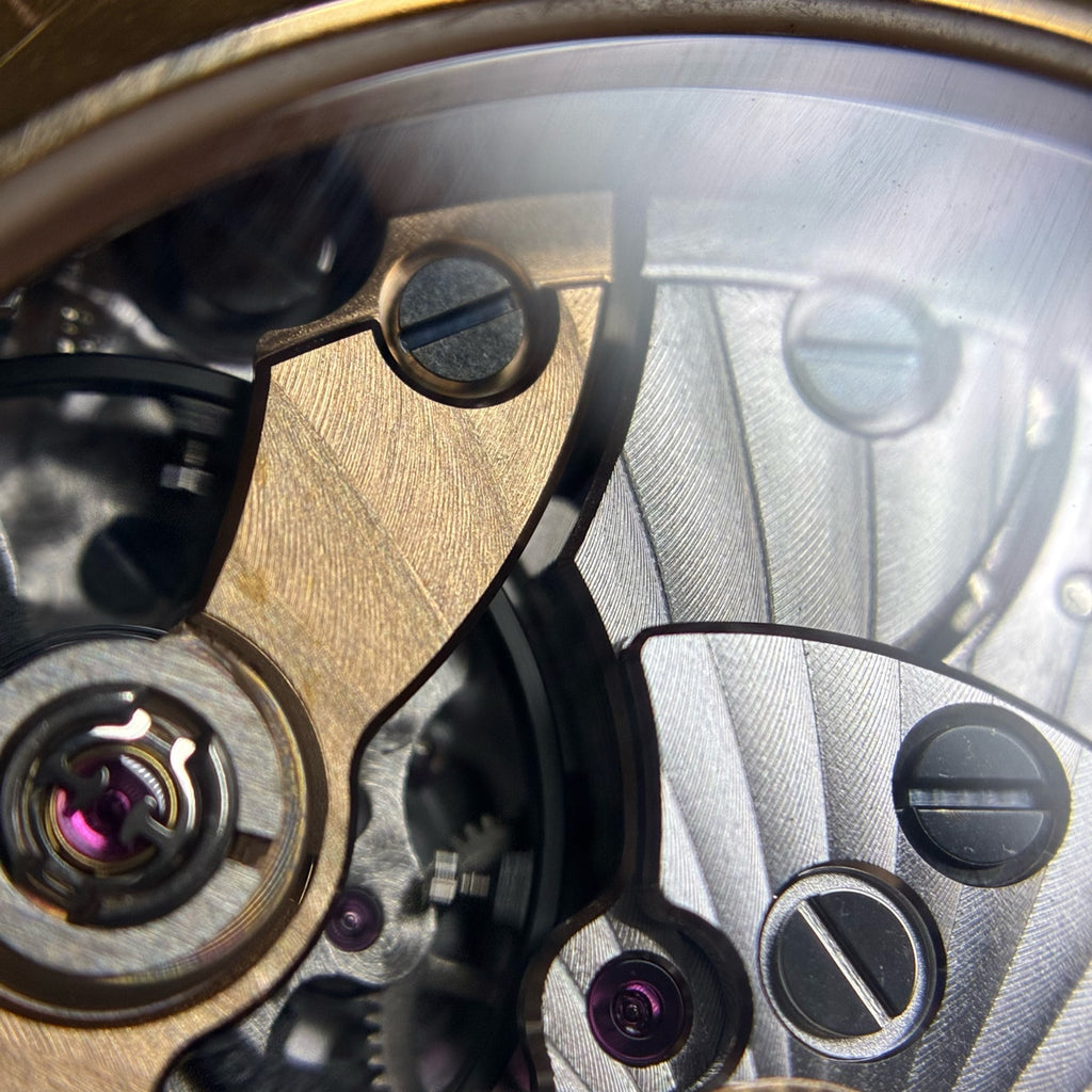Omega Seahorse 38.5 millimeters 231.53.39.22.02.001