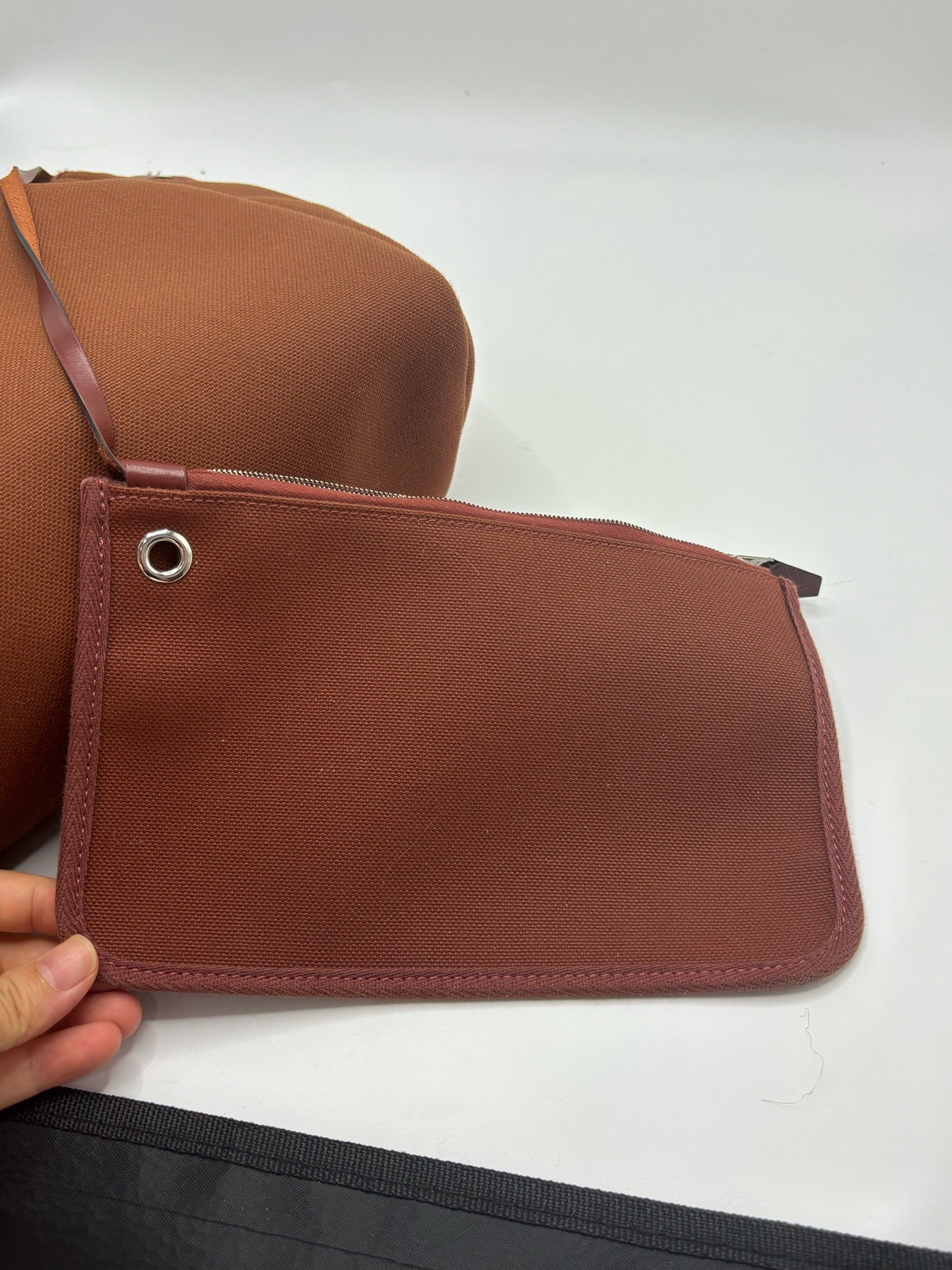 Hermes Red