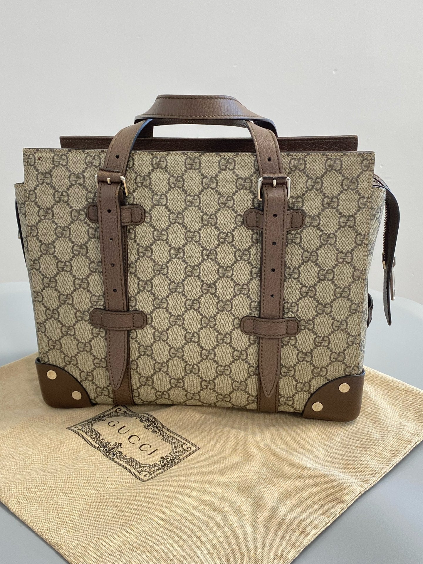 Gucci Brown Satchel 64381492TDN8358