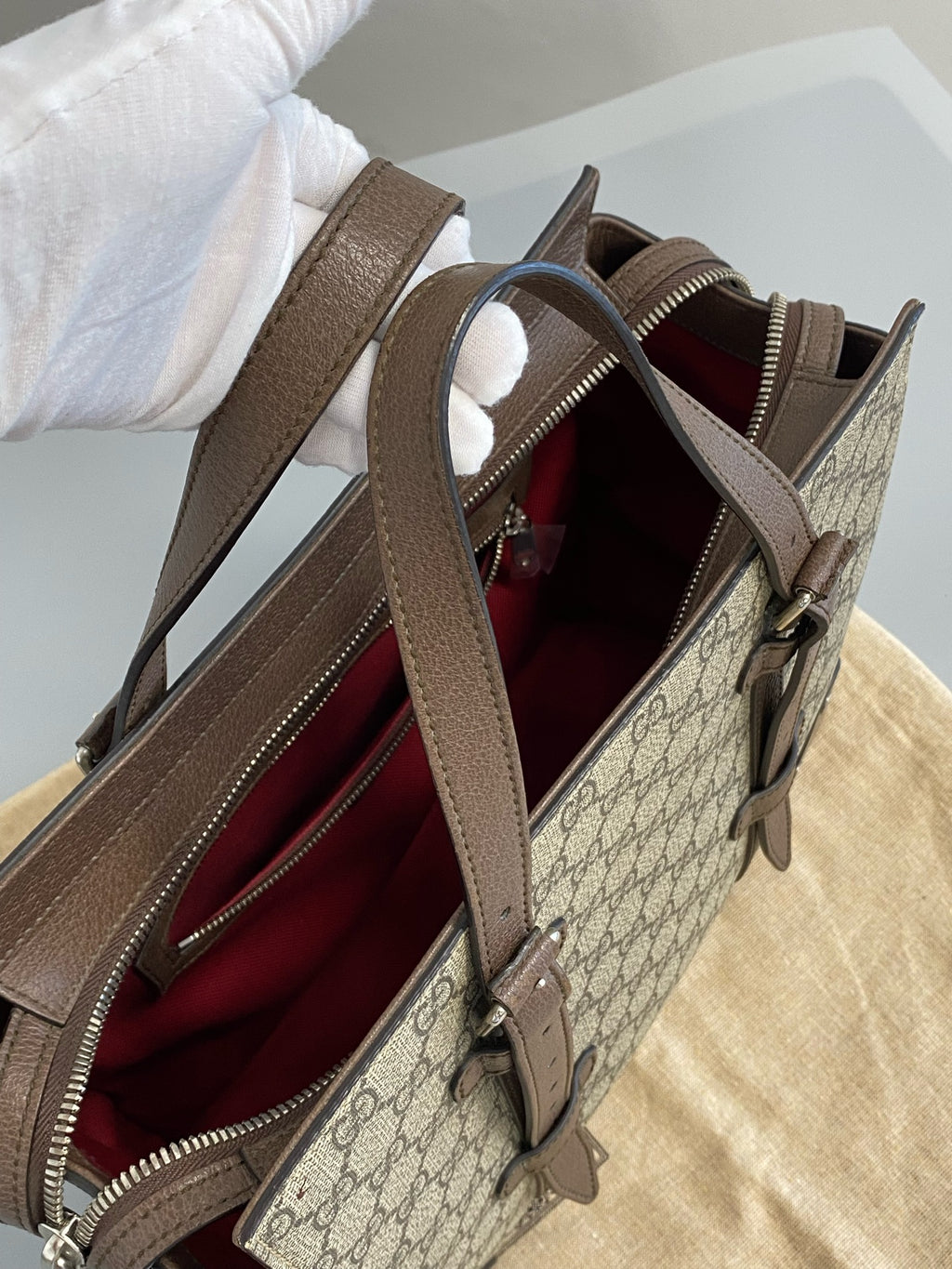 Gucci Brown Satchel 64381492TDN8358