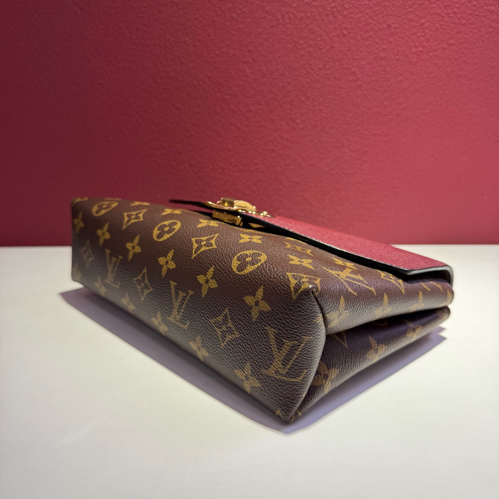Louis Vuitton Red Crossbody M43715