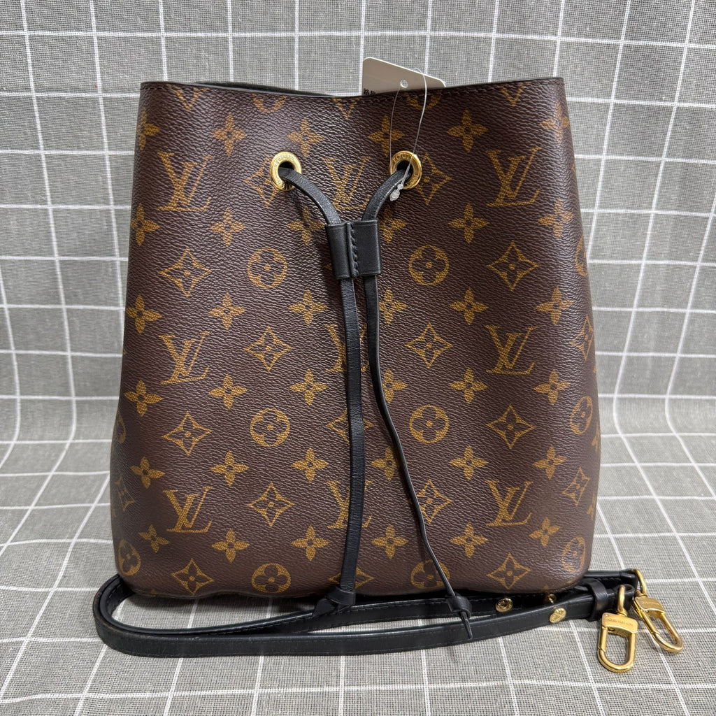 Louis Vuitton Néonoé Canvas Bucket & Drawstring Bag M44020