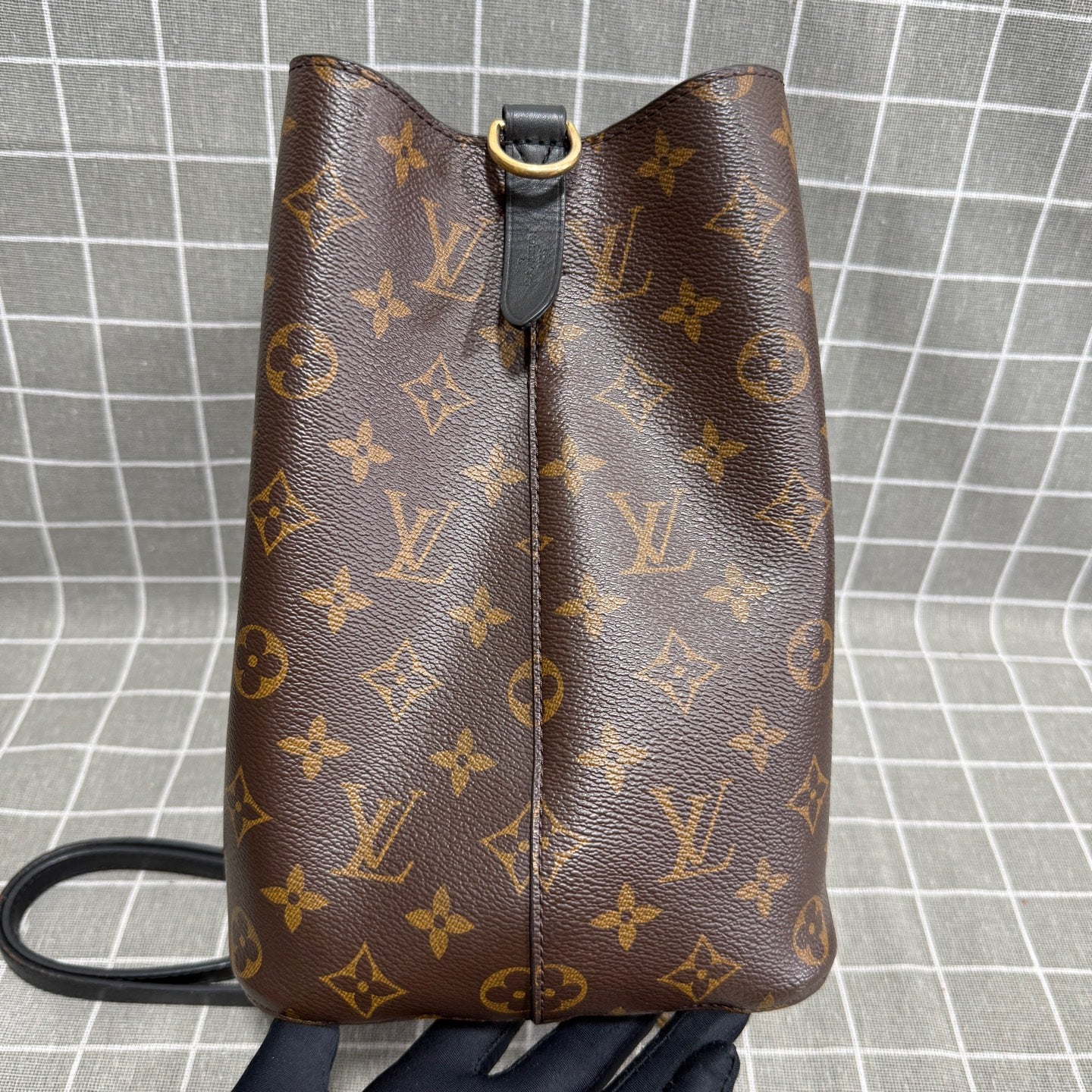 Louis Vuitton Néonoé Canvas Bucket & Drawstring Bag M44020