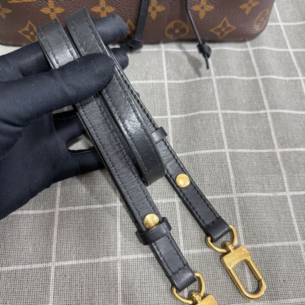 Louis Vuitton Néonoé Canvas Bucket & Drawstring Bag M44020