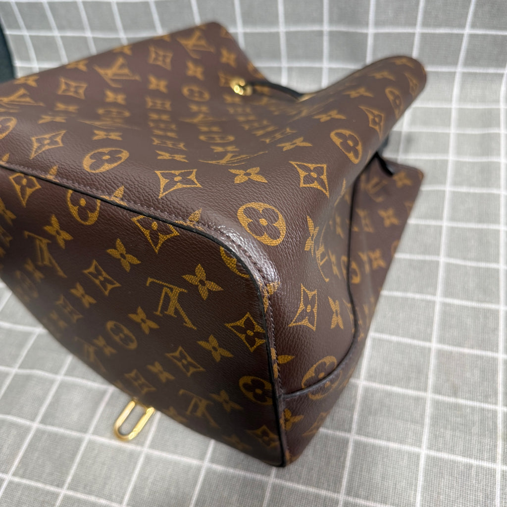 Louis Vuitton Néonoé Canvas Bucket & Drawstring Bag M44020