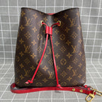 Louis Vuitton M44021