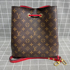 Louis Vuitton M44021