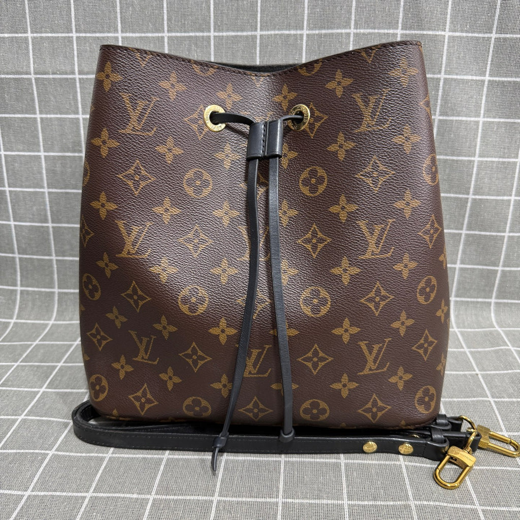 Louis Vuitton Néonoé Canvas Bucket & Drawstring Bag M44020