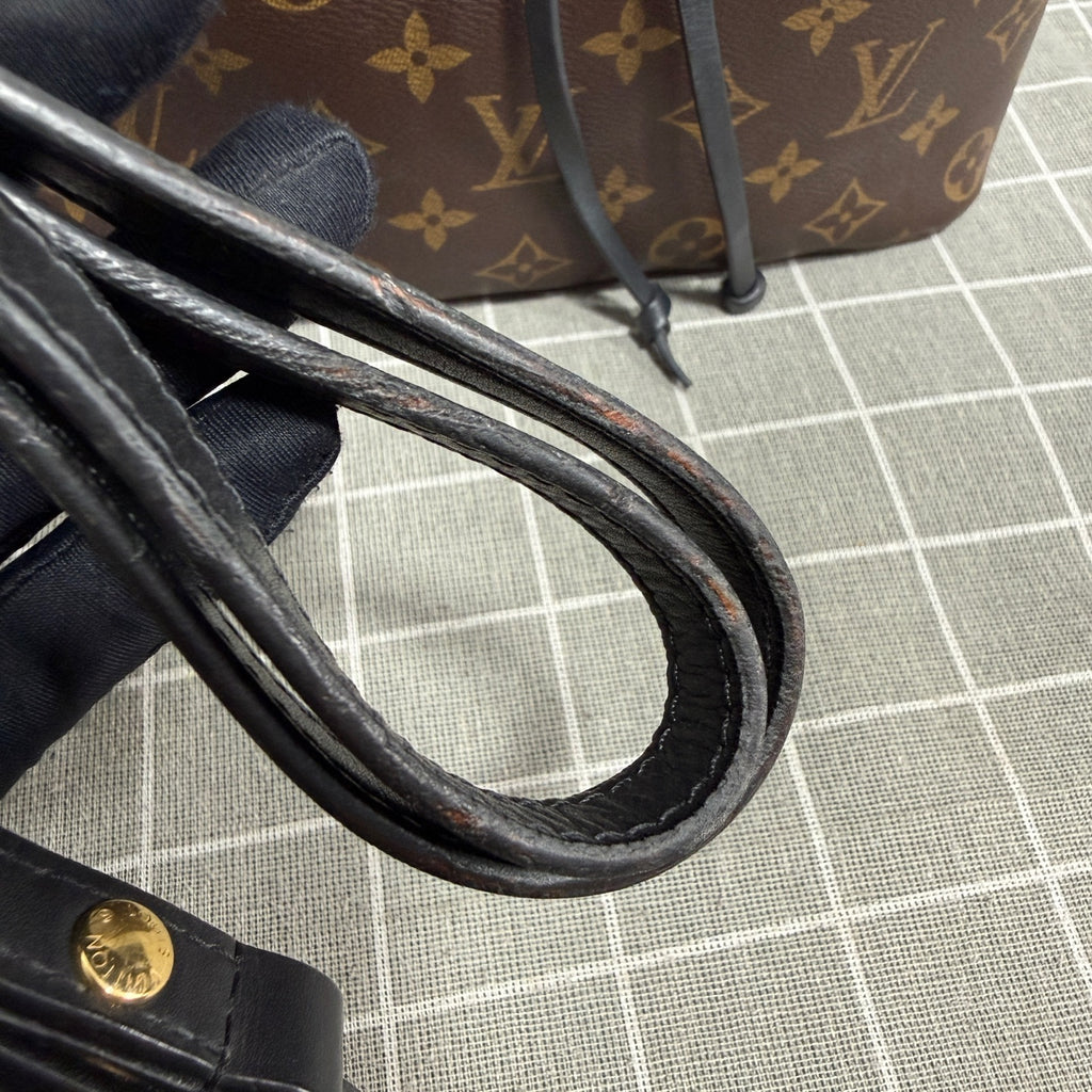 Louis Vuitton Néonoé Canvas Bucket & Drawstring Bag M44020