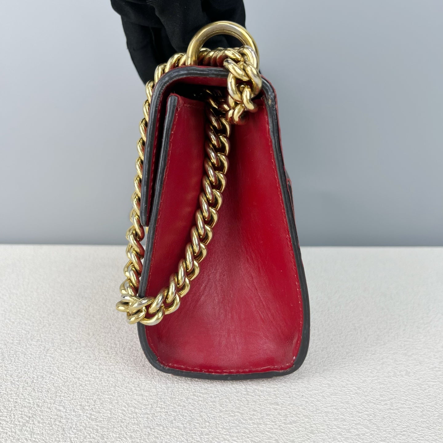 Gucci Red 409487CWC1G6433