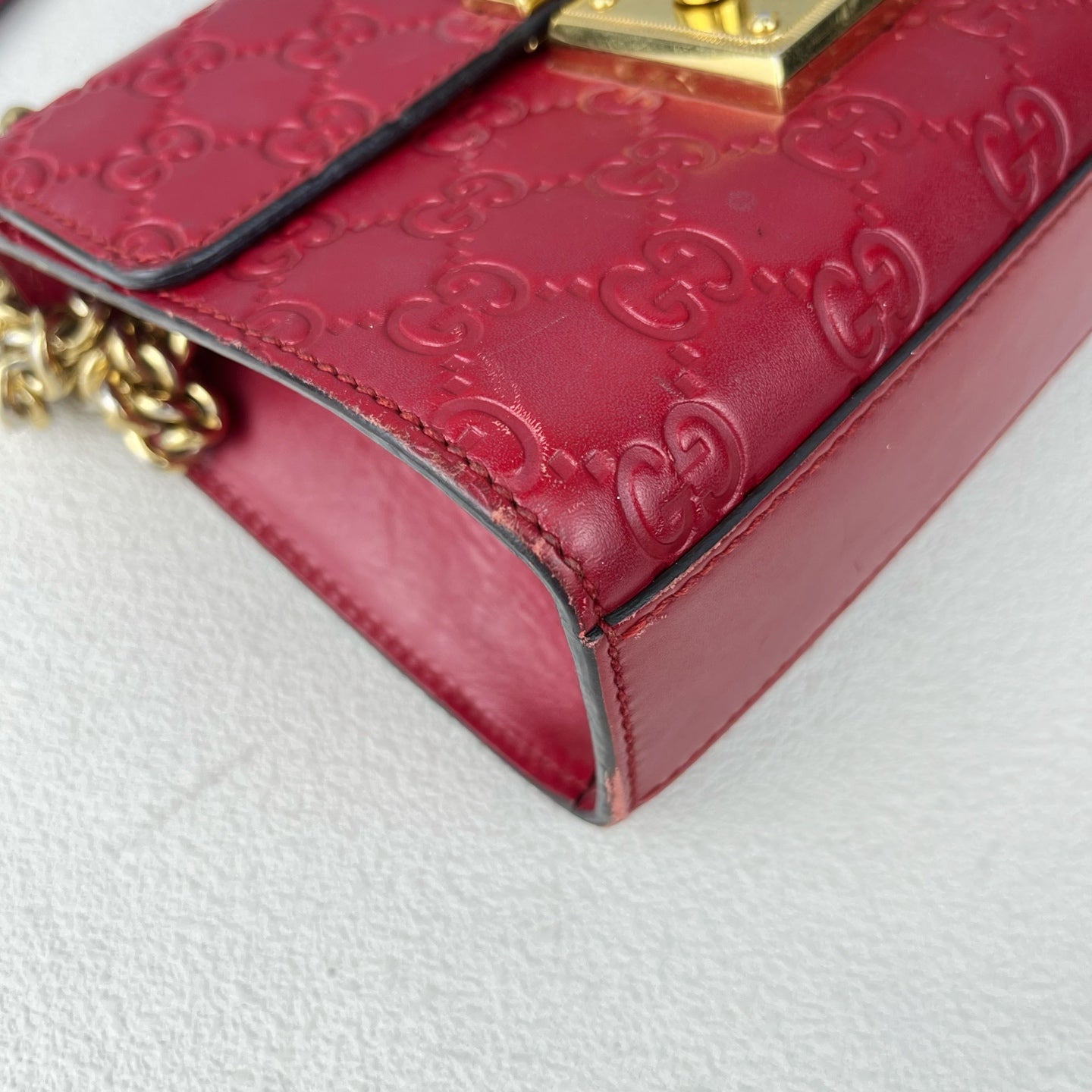 Gucci Red 409487CWC1G6433