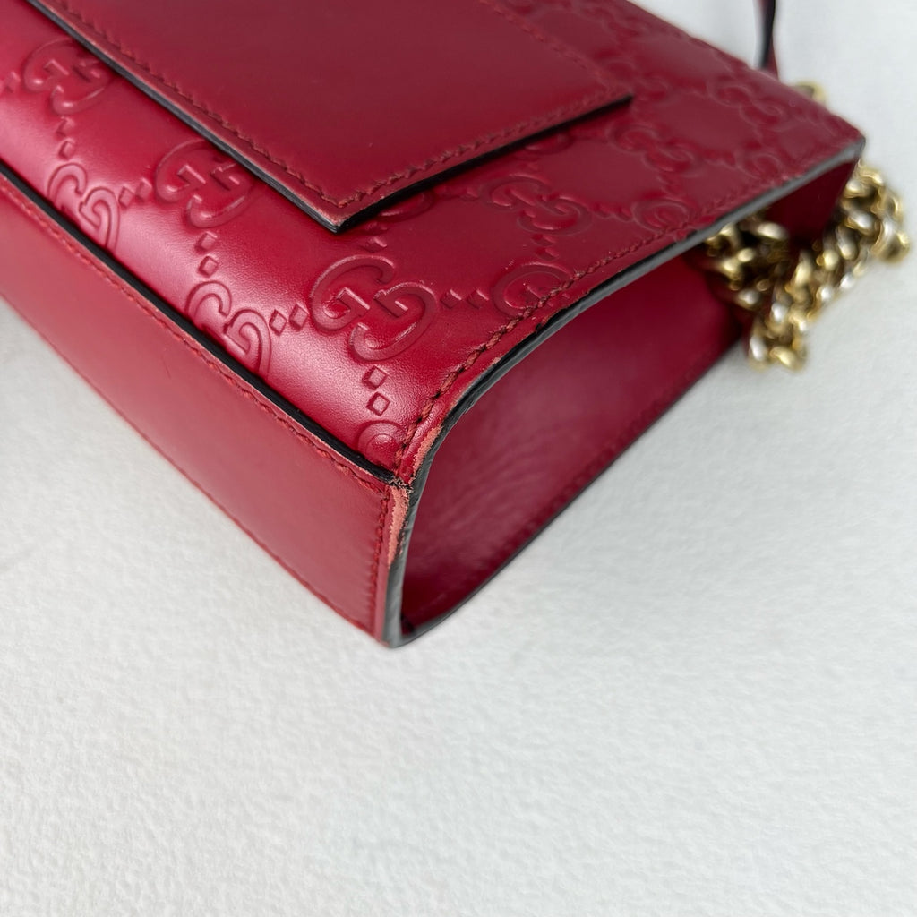 Gucci Red 409487CWC1G6433