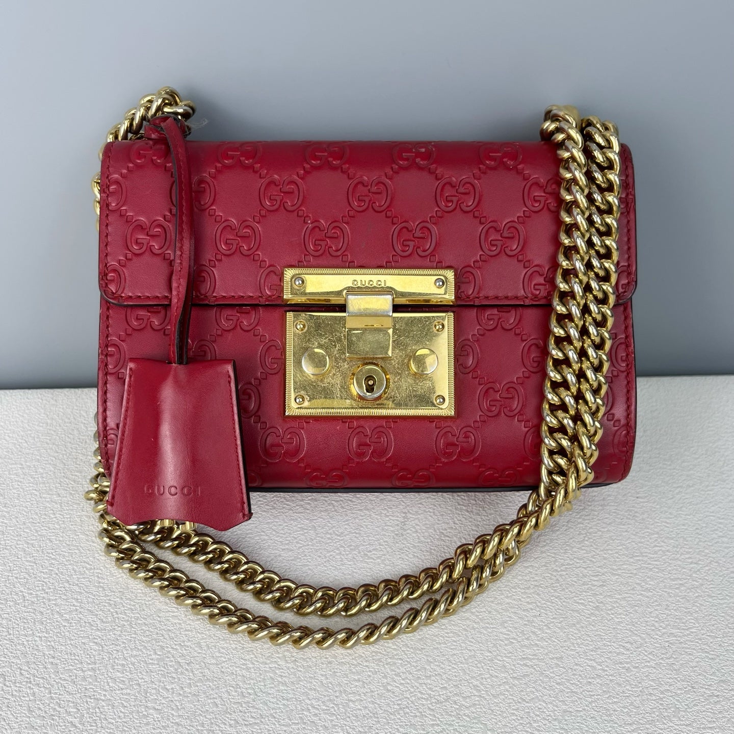 Gucci Red 409487CWC1G6433