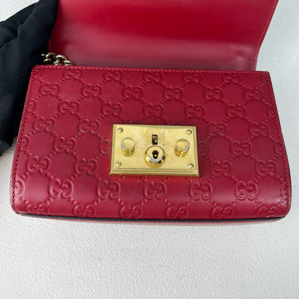 Gucci Red 409487CWC1G6433