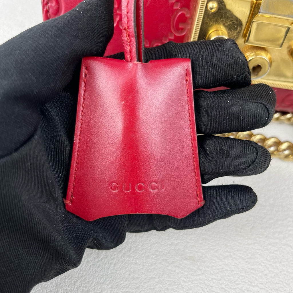 Gucci Red 409487CWC1G6433