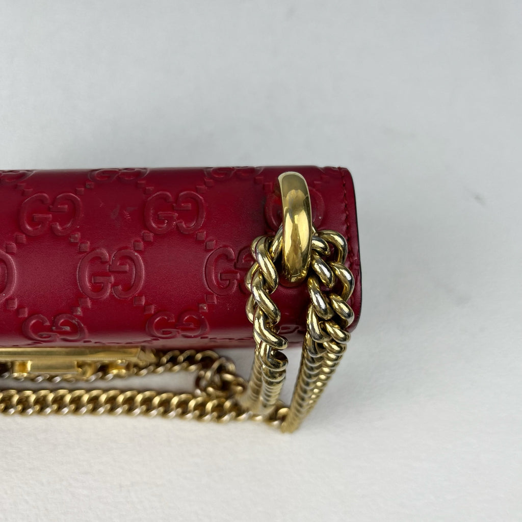 Gucci Red 409487CWC1G6433