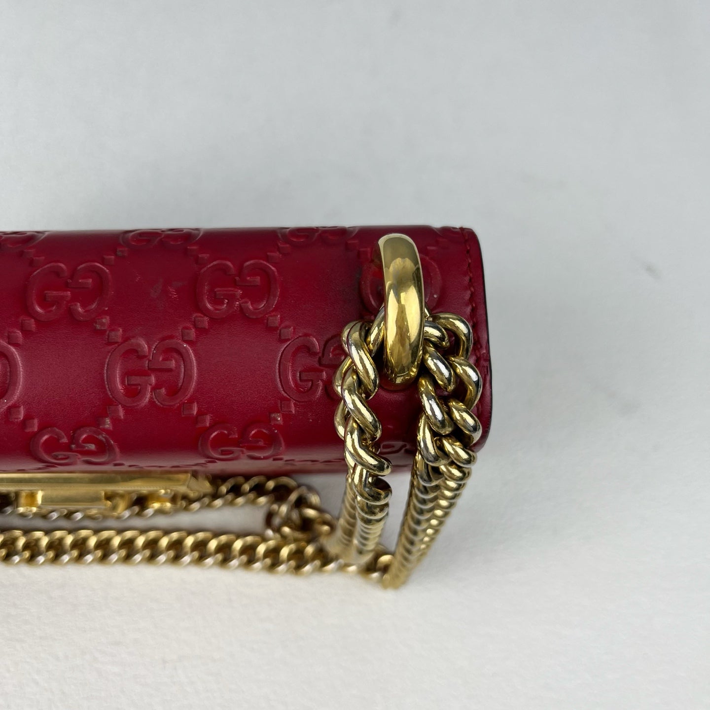 Gucci Red 409487CWC1G6433