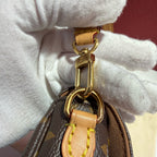 Louis Vuitton Wallet On Chain Ivy Shoulder Bag 23.5 x 12 x 4.3 M81911
