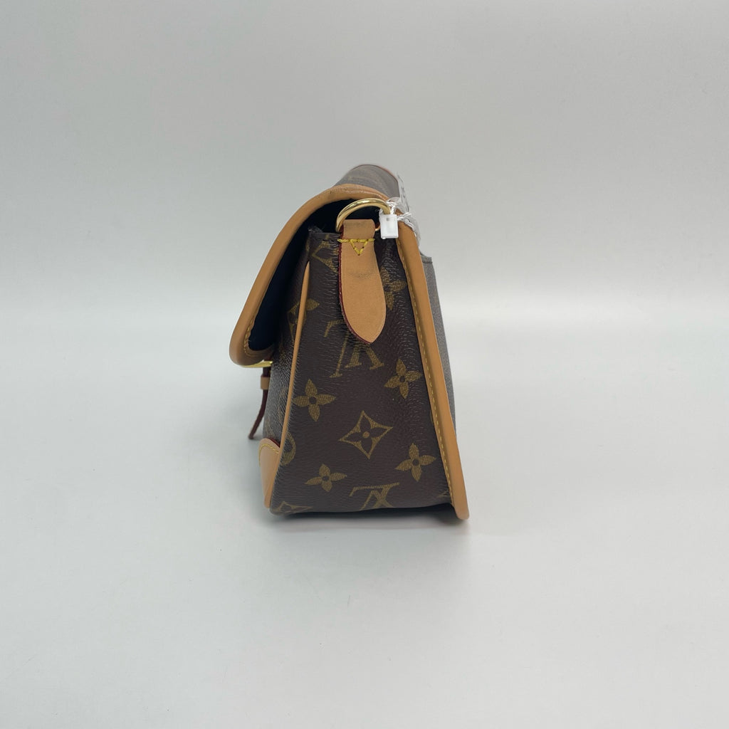 Louis Vuitton Crossbody