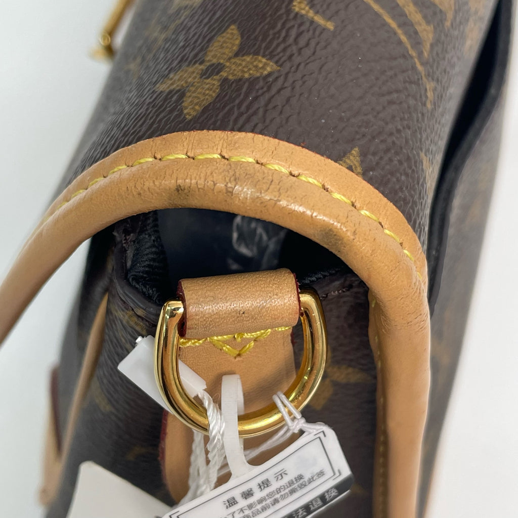 Louis Vuitton Crossbody