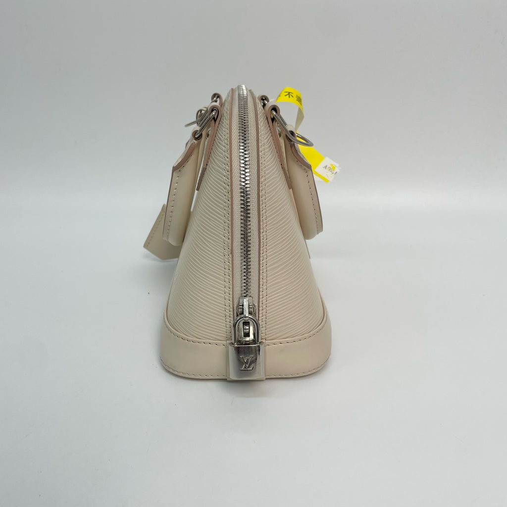 Louis Vuitton M58706