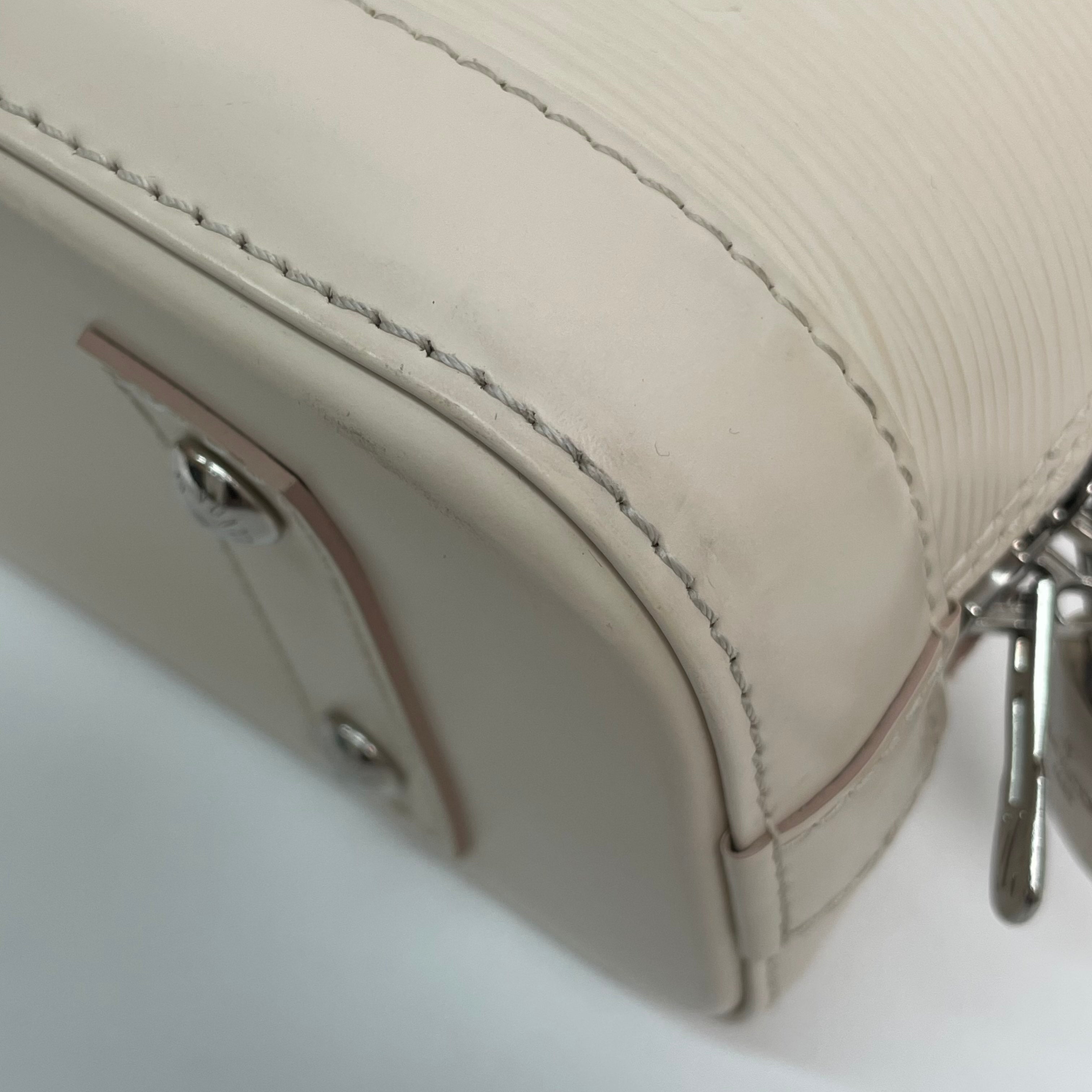 Louis Vuitton M58706