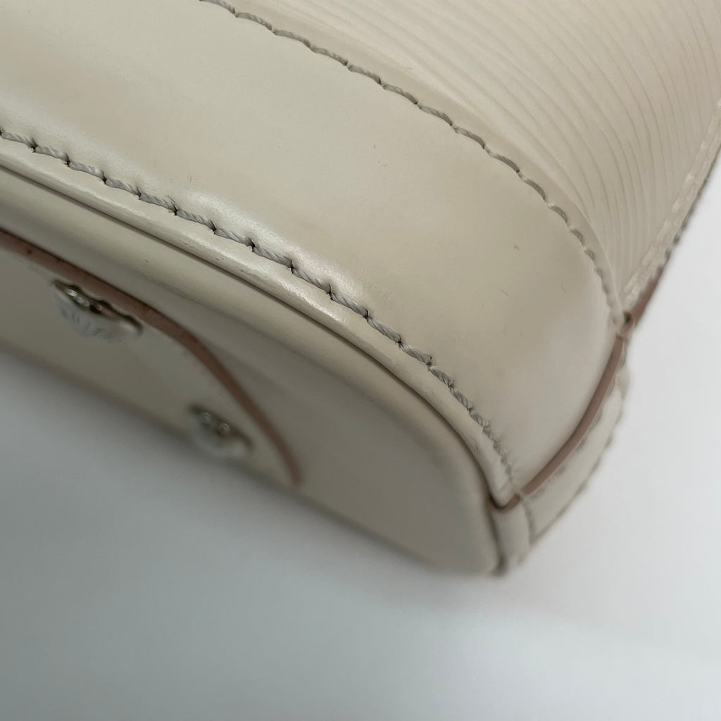 Louis Vuitton M58706