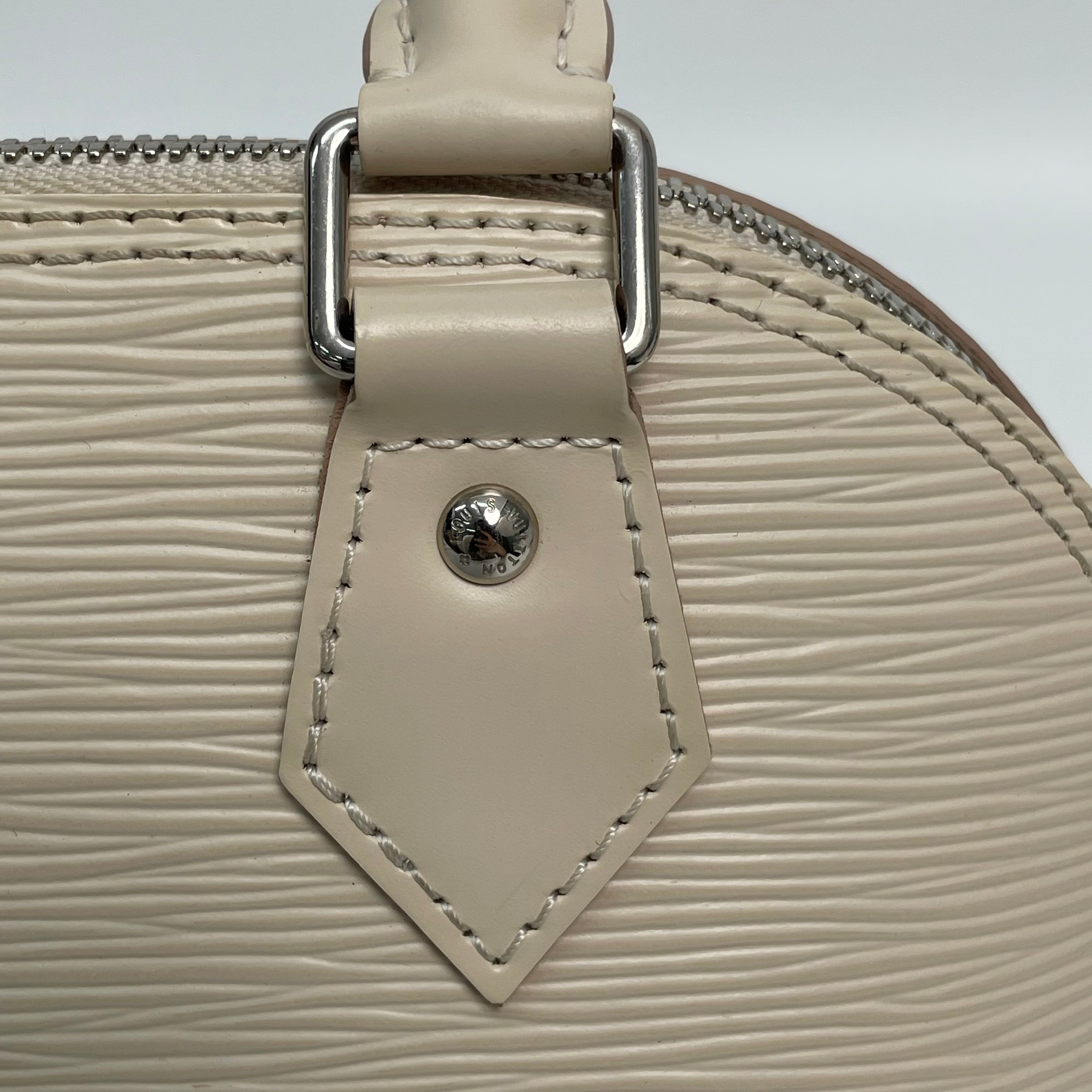 Louis Vuitton M58706
