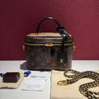Louis Vuitton Vanity 19 x 13 x 11 M45165