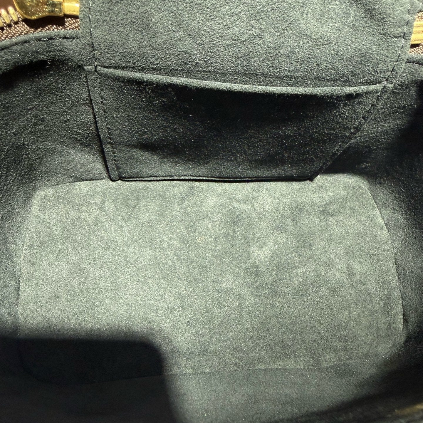 Louis Vuitton Vanity 19 x 13 x 11 M45165