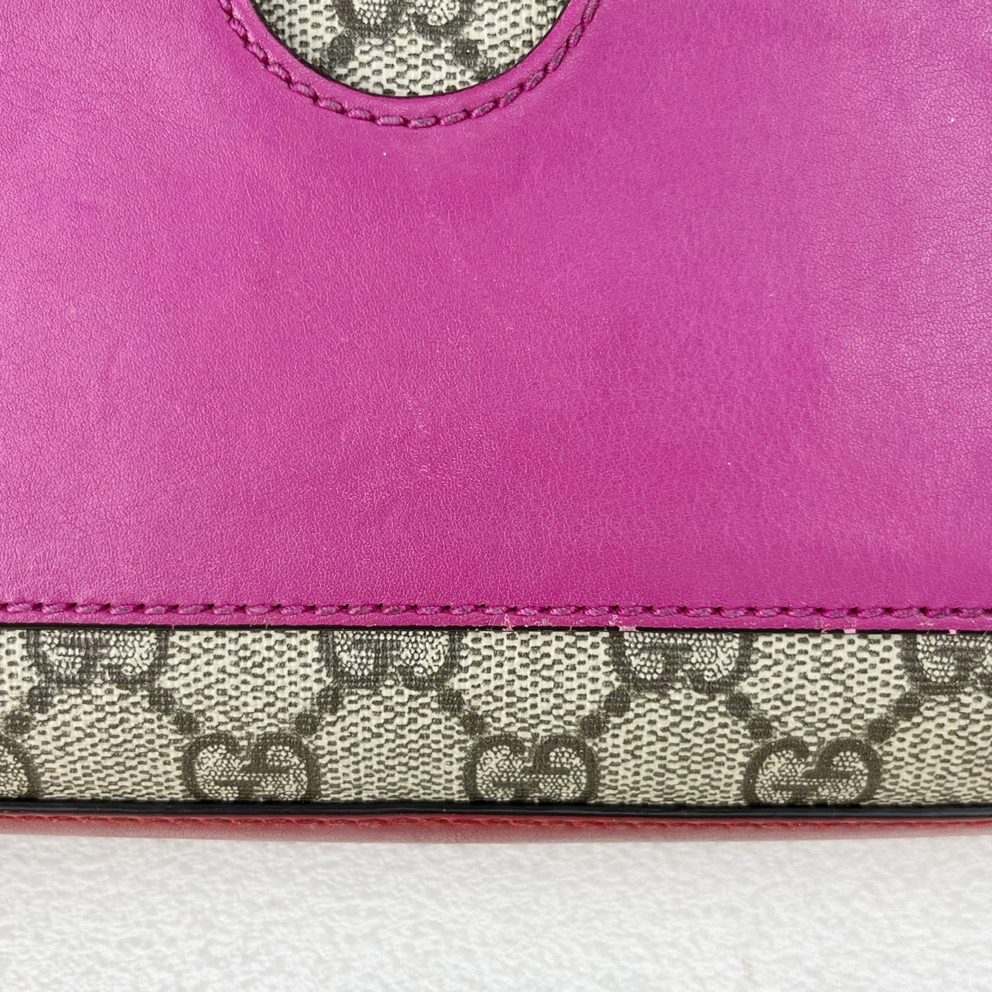 Gucci 409487KLQIG9784