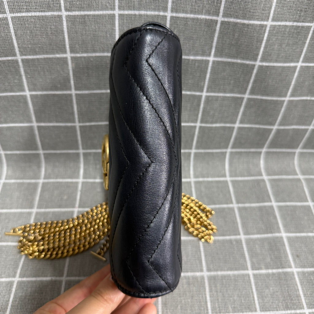 Gucci GG Marmont Collection Leather Black 476433 DTDCT 1000