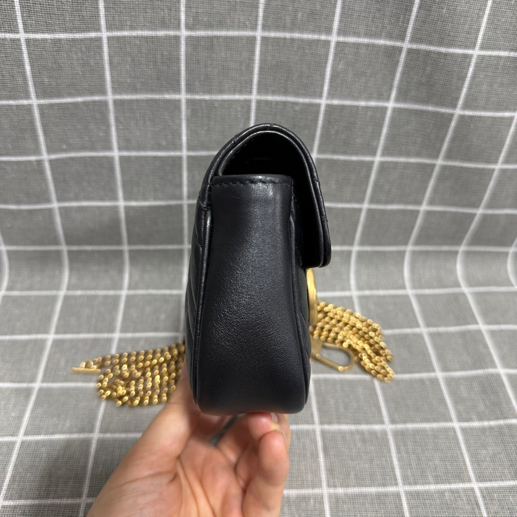 Gucci GG Marmont Collection Leather Black 476433 DTDCT 1000