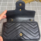 Gucci GG Marmont Collection Leather Black 476433 DTDCT 1000