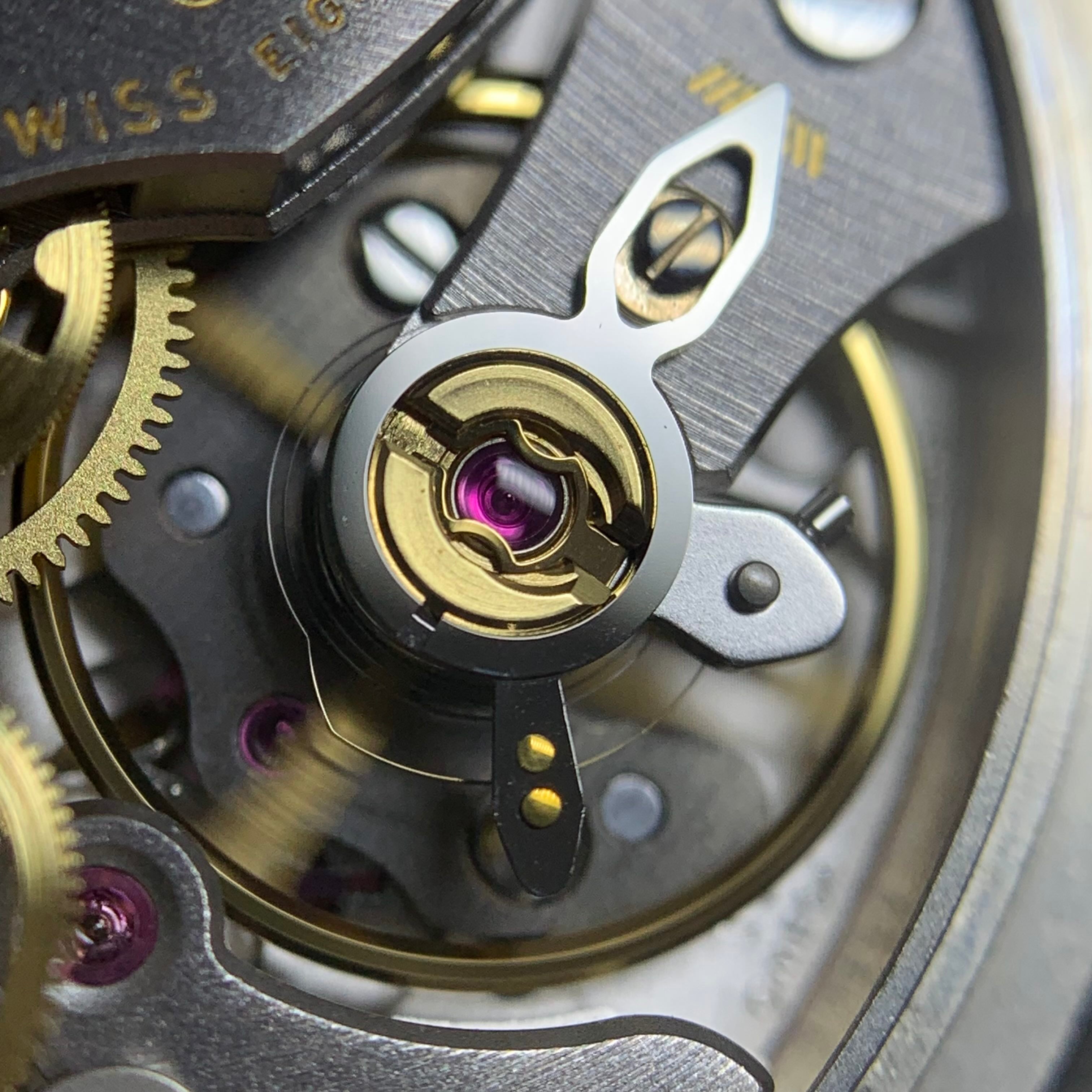 Omega Professional Series 42 311.30.42.30.01.005