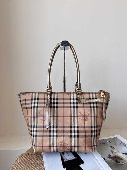 Burberry Tote