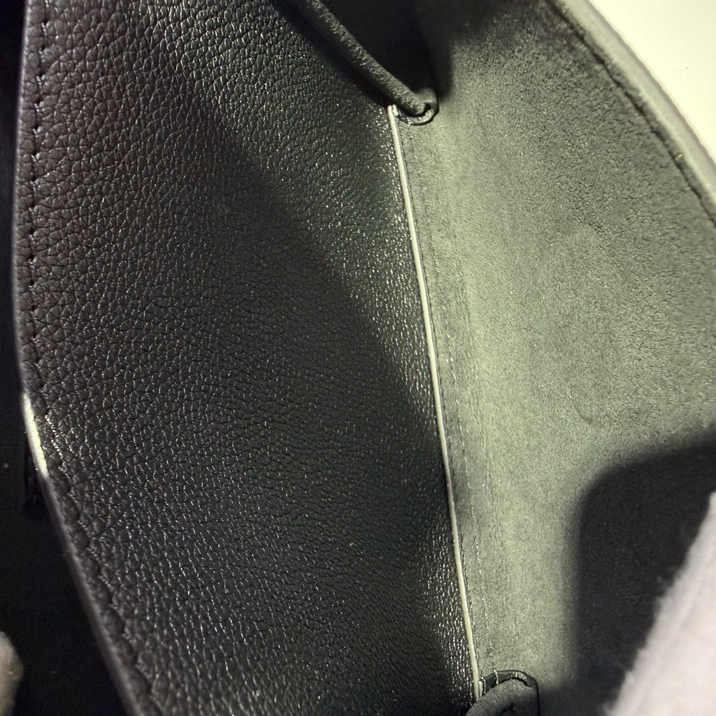 Louis Vuitton Messenger Bag 22.5x17.0x5.5cm M51418