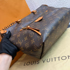 Louis Vuitton Shoulder Bag N44040